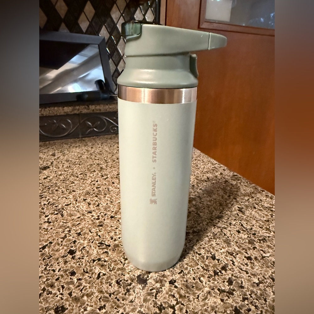 Stanley and Starbucks 16 oz tumbler
